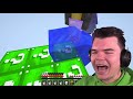 LUCKY SKYBLOCK ISLAND CHALLENGE In MINECRAFT!