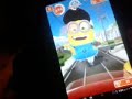 Eu ensinando (tentando) o Biel a jogar Meu malvado favorito - Minion Rush