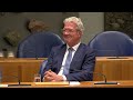 Wilders schiet in de lach door opmerking Bosma