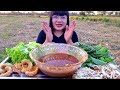 ก๋วยเตี๋ยวน้ำตกหมูถ้วยใหญ่ ปรุงรสจัดจ้านพริกจี่จิ้มกระปิแคปหมูกรอบๆกับบบรรยากาศยามเย็น