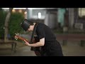 World champion that overwhelms the audience, a finger style guitar busking legend