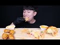 ENG SUB) ASMR CHICAGO CHEESY PIZZA & FRIED CHICKEN EATING SOUNDS MUKBANG 피자 치킨 먹방ASMR MUKBANG