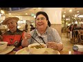 Eyang Karlina Jadi Food Vloger di Singapore Bareng Issa Xander .