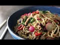 EASY VEGAN PEANUT SATAY NOODLES in 15 MINUTES