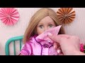 Bonnie Pearl doll morning routine with pink pyjama - PLAY DOLLS