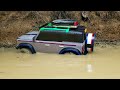 1/10 Scale, Rc Ford Bronco drive down into the pond stuck in the pond without being able to go back.