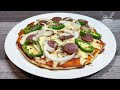 You can also make delicious pizza using a flat pan./ フライパンでも美味しいピザを作ることができます。