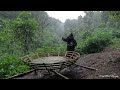 SOLO BUSHCRAFT HEAVY RAIN - BUILD A GAZEBOS SHELTER WITH BAMBOO AND PLASTIC WRAP
