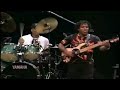 You can't hold no groove - VICTOR WOOTEN