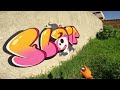 💥 GRAFFITI  -Throw up graffiti with colorful letters made with spray paint.