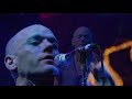 R.E.M. - Everybody Hurts (Live from Glastonbury Festival, 1999)