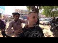 $0.30 Razor Shave - Indian Street Barber Ahmedabad