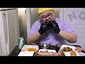 A big man eat Braised Pigs' Feet Mukbang Eatingshow