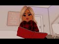 🏠MOVING to BLOXBURG for the *FIRST TIME*! | Episode 1🍓