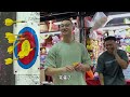 正妹飛鏢選手【夜市射氣球】破台全夜市！禮物拿到手軟！feat.吳煜茹│健人腳勤│ 2024ep14