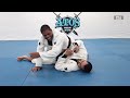 Leg Trap to Stack Pass - Andre Galvao