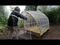 SOLO BUSHCRAFT SUPER HEAVY RAIN - BUILD A CARAVAN SHELTER - ENJOY THE SOUNDS OF NATURE