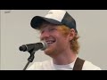 Ed Sheeran visits MI