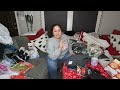 VLOGMAS DAY 5 PART 2 😂 : very late post what I got my family for Xmas 🎄❤️