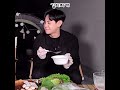 [하이라이트/양요섭] 첫 입의 순간들을 알아보자.araboza