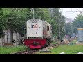 RAMAINYA KERETA API DI STASIUN TERSIBUK PASAR SENEN JAKARTA! Spesial Lokomotif CC 201 Merah Biru RNB