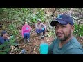 Acampamento na selva amazônica, no coração da floresta. Noite cheia de aventura e medo na Amazônia.