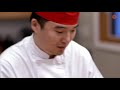 Heartbreaking: Hibachi Chef Tries To Make Meal On A Regular Table