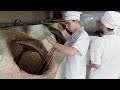 How to prepare the healthiest bread with cold ice: baking whole wheat flour bread in the bakery