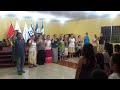 Sharing with kids singing in espa�ol