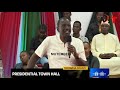 FEARLESS MOMBASA MAN CHALLENGES PRESIDENT RUTO AS HE ASKS PRES RUTO TOUGH QUESTION!!