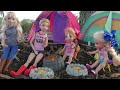 Farm and tent ! Elsa and Anna toddlers camping - Barbie is the farmer - shopping