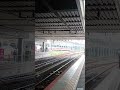 特急南風2700系高知行き&特急やくも出雲市行きが岡山駅を同時発車シーン(無音アプリで撮影)
