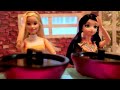 GOMITAS vs COMIDA REAL - Marinette y Barbie CONTRA Adrien y Ken! CHALLENGE