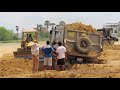 Heavy equipment - យីឌុបដឹកដីជាប់ផុង - Hyundai dump truck stuck in deep & recovery by 2 bulldozer