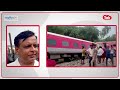 यूपी में डिब्रूगढ़ एक्सप्रेस पटरी से उतरने के बाद कैसा है वहां का मंजर, हादसे पर बोले रेल प्रबंधक