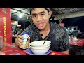 EATING THE MOST FAMOUS INDOMIE IN CIREBON, 800 PACKS OF NOODLES SOLD IN A DAY!? Cirebon  2