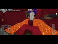 jogando com meus colegas no mapa de desafios que eu criei no minecraft