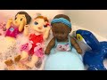 BABY ALIVE dolls Swimming in dirty bath! 🤮 | Baby dolls swimming in bath 🛁