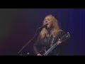 Wild And Lonely - Melissa Etheridge (Official Video)