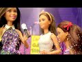 GIBBY Y LA BALA SE ENFRENTAN contra Barbie y Marinette - Muñecas L.O.L Surprise! ¿QUIEN GANARA?