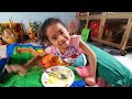 My daughter eat Lunch Herself_កូនស្រីខ្ញុំញ៉ាំបាយខ្លួនឯង