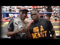 Floyd Mayweather Sr. shows off his speed to amateur boxer
