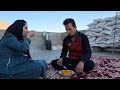Cooking pumpkin in nomadic life🎃🎃/repairing the car gearbox in the village/Daily rural life in Iran