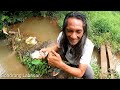 Rejeki!! dapat banyak ikan ketika kolam tetangga jebol