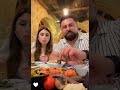 ريتشو و ننوش في مطعم لبناني قديم 😍 ريتشو كلي يا حماتي حياتي 🤣 وجبة ميرو العسل 😍
