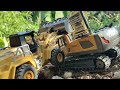 RC Excavator Terguling Dan Dibantu Bulldozer