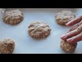 SUPER EASY CRISPY OATMEAL COOKIES