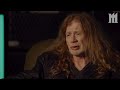 Mustaine Revela el Origen de Su Cáncer y Su Experiencia (Doblado al Español)