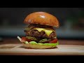 Gordon Ramsay Makes an All American Burger