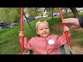 My little sister rides the swing!\ Моя сестричка катається на качелі!